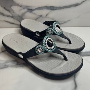 CROCS Sanrah Diamante Turquoise Jeweled Thong Blue Wedge Sandals Sz 8 Comfort